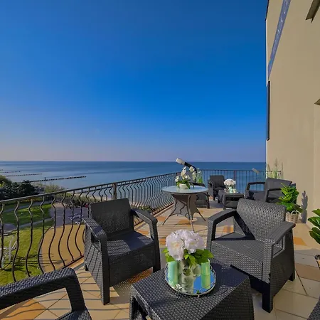 Wodnik Twoj Z Widokiem Na Morze Hotel 3*