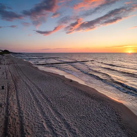 Wodnik Twoj Z Widokiem Na Morze Ustronie Morskie