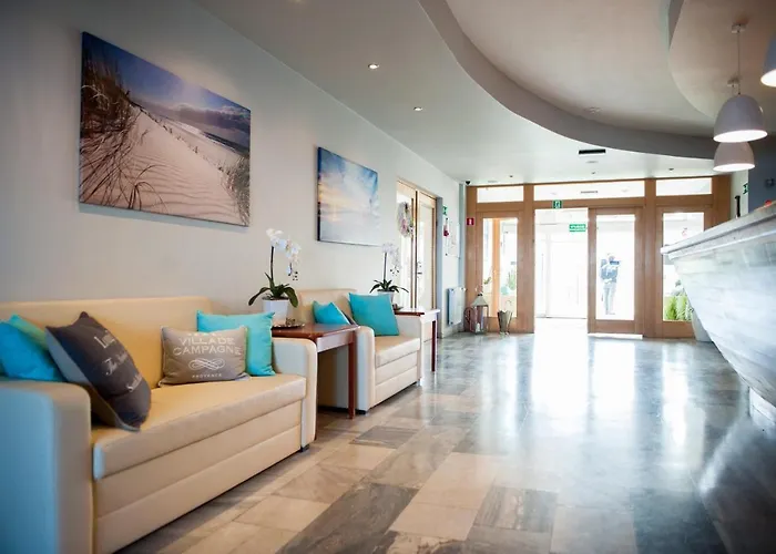 Wodnik Twoj Z Widokiem Na Morze Ustronie Morskie