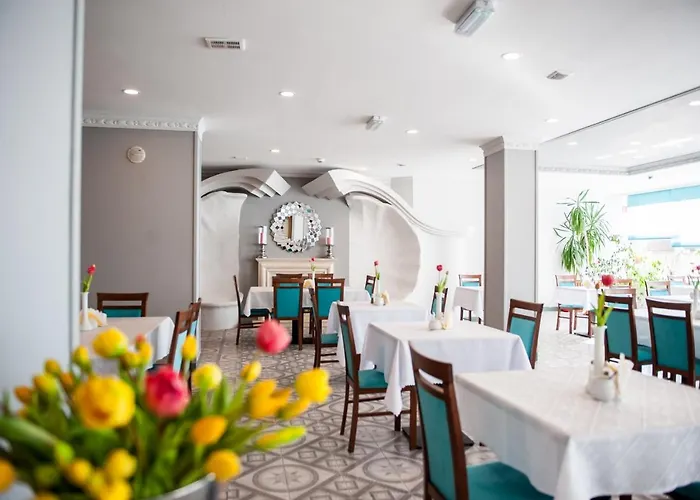 Wodnik Twoj Z Widokiem Na Morze