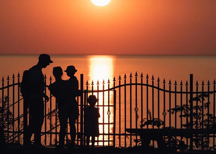 Wodnik Twoj Z Widokiem Na Morze Ustronie Morskie