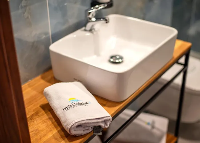 Wodnik Twoj Z Widokiem Na Morze